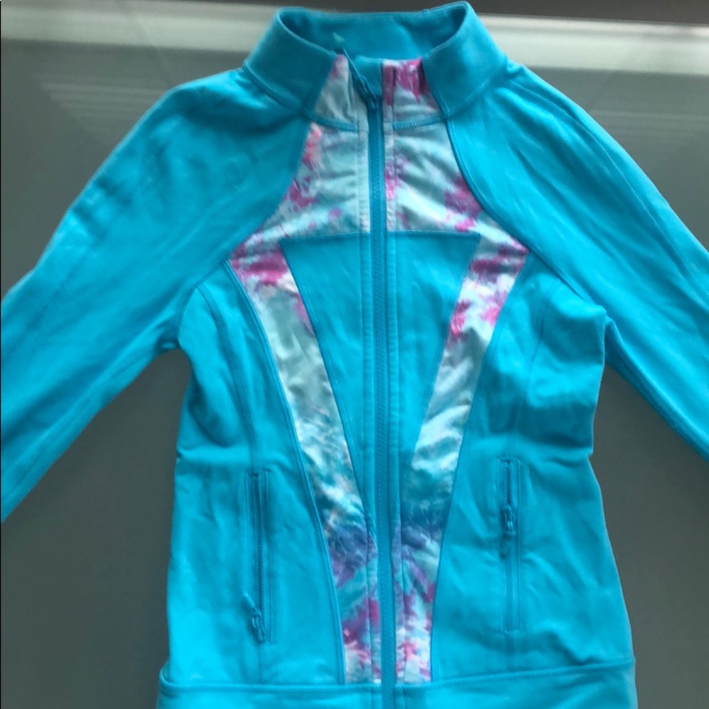 IVIVVA SIZE 10 GIRLS WORKOUT JACKET!
